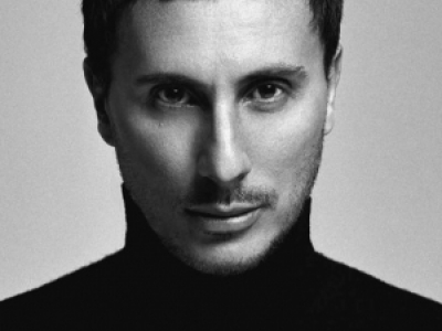 피O(sh)ӋLuigi MurenucnģKate MossI(lng)ȫrаl(f)