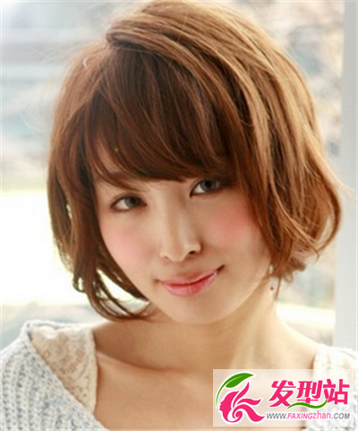 推薦女生卷發(fā)發(fā)型 簡(jiǎn)約清新魅力十足