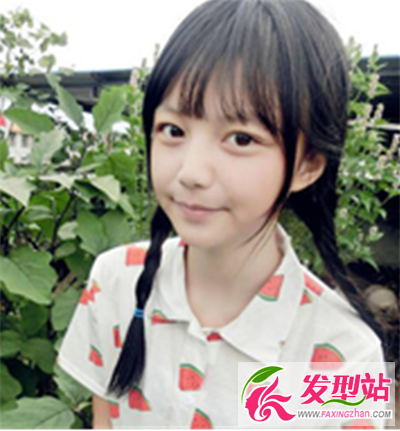 小孩發(fā)型搶眼,時(shí)尚潮流大方