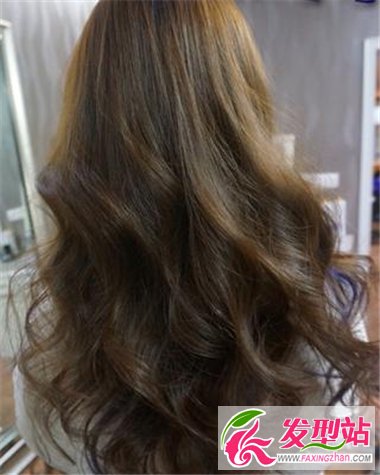 飄逸女生長發(fā)發(fā)型 清香四溢讓你過目不忘