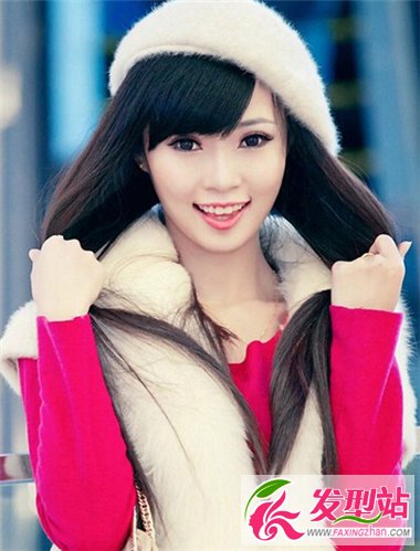 可愛女生靚麗直發(fā) 充滿韓系風格美