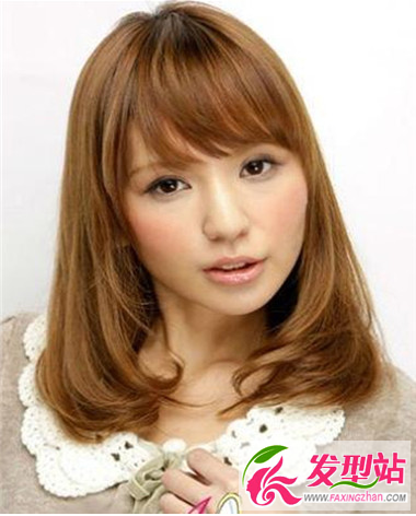 中長發(fā)女生百搭梨花燙 完美燙發(fā)讓你擁有好氣質(zhì)
