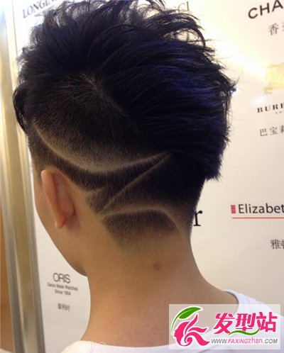個性范十足的男士發(fā)型 輕松玩轉(zhuǎn)帥氣潮酷風