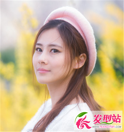 棕色系的露額長發(fā)造型