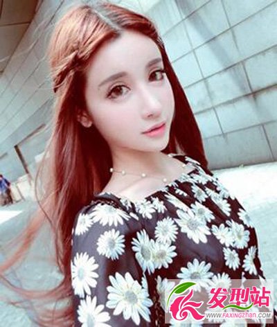 長(zhǎng)直發(fā)