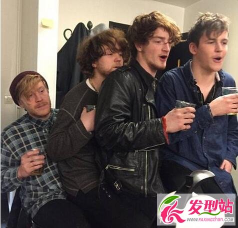 Ӣ(gu)Viola Beach(l)(du)ͻl(f)x܇ȫT Viola Beach(l)(du)܇ԭ
