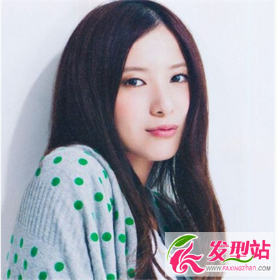 簡約的長直發(fā)