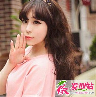 長卷發(fā)發(fā)型