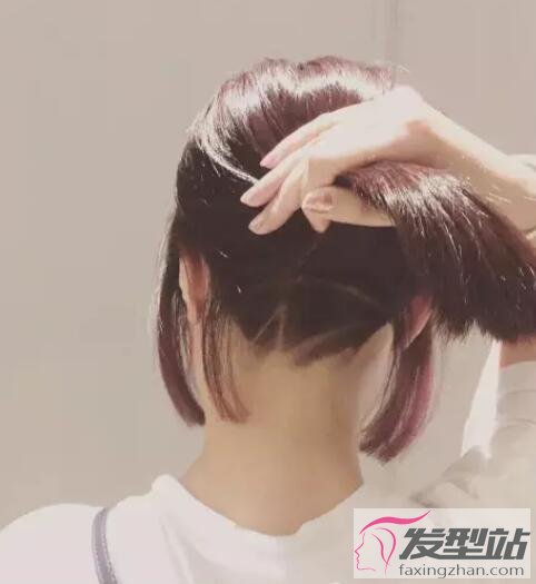 女生時(shí)尚刻痕發(fā)型