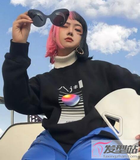 女生對(duì)半染發(fā)型