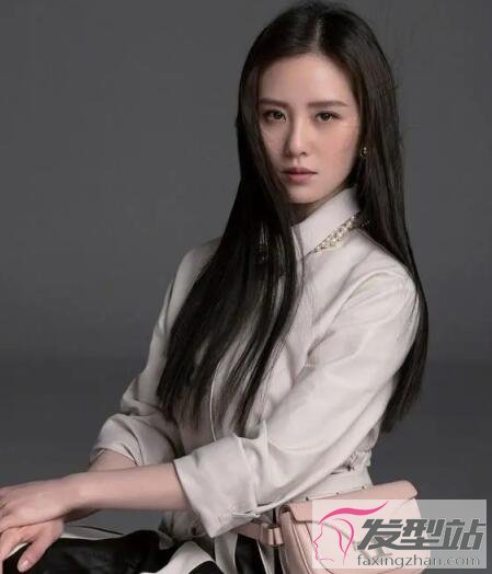 女生黑長(zhǎng)直發(fā)型