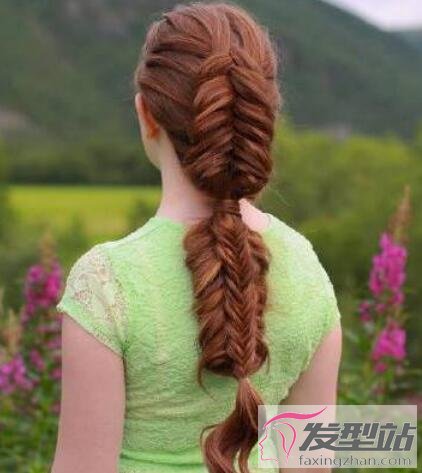 森女風(fēng)魚骨辮編發(fā)