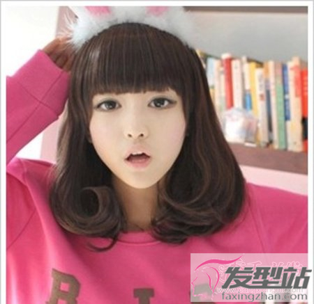 16歲的女孩圓臉長(zhǎng)發(fā)篷松梨花頭發(fā)型 少女梨花頭發(fā)型