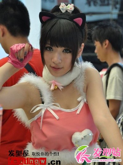 貓耳朵萌妹張?zhí)N儀圖片簡(jiǎn)單發(fā)型超可愛(ài)