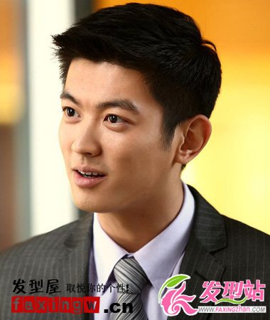 青瓷徐藝扮演者成熟短發(fā)彰顯80后職場(chǎng)氣質(zhì)
