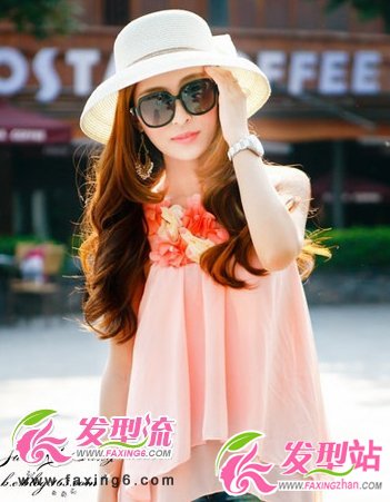 女生卷發(fā)接發(fā)發(fā)型設(shè)計