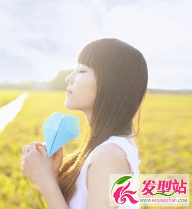 齊劉海中長發(fā)發(fā)型圖片